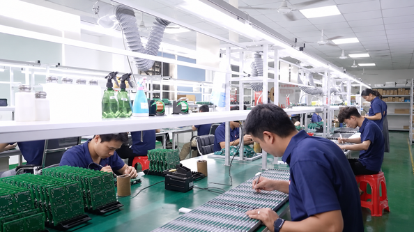 Shenzhen Jutai Comm Co., Ltd. linha de produção do fabricante
